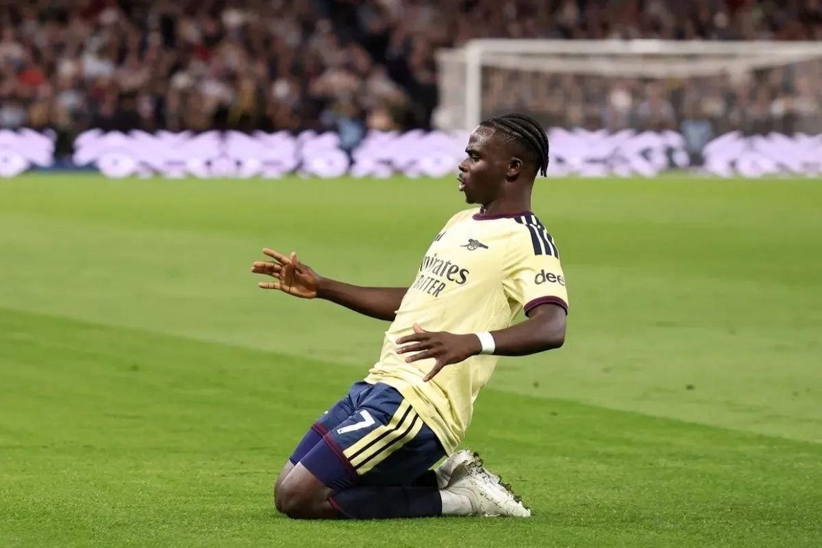 Arsenal Tundukkan Aston Villa 1-0 lewat Gol Bukayo Saka