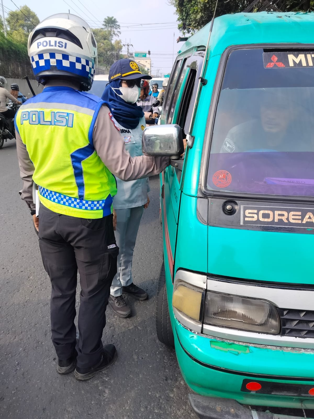Jasa Raharja Bersama Tim Pembina Samsat Kabupaten Bandung II Soreang Gelar Operasi Gabungan di Area PT. Venamon Katapang Kabupaten Bandung