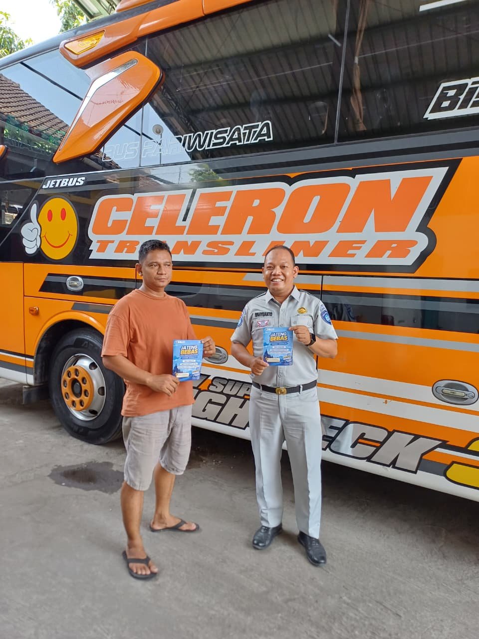 Samsat Sukoharjo Perkuat Kepatuhan Pajak Kendaraan dan IWKBU melalui CRM Door to Door kepada Perusahaan Angkutan Umum