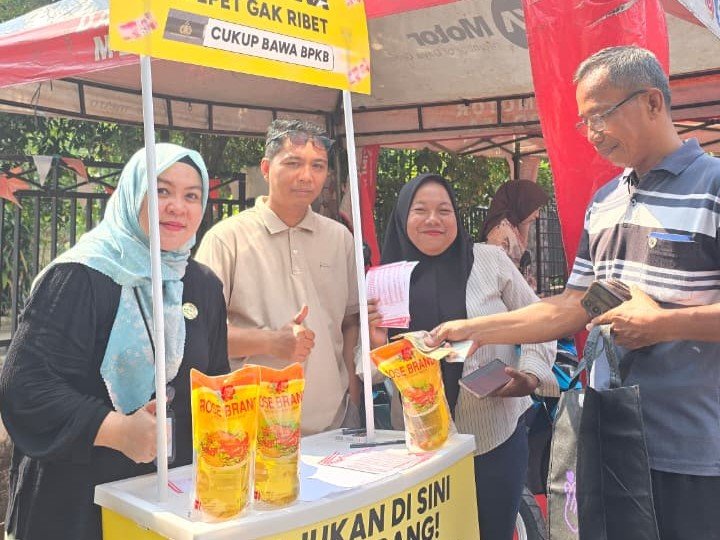 Apresiasi Wajib Pajak Taat, Samsat Metro Hadirkan Service Gratis hingga Tebus Murah Minyak Goreng