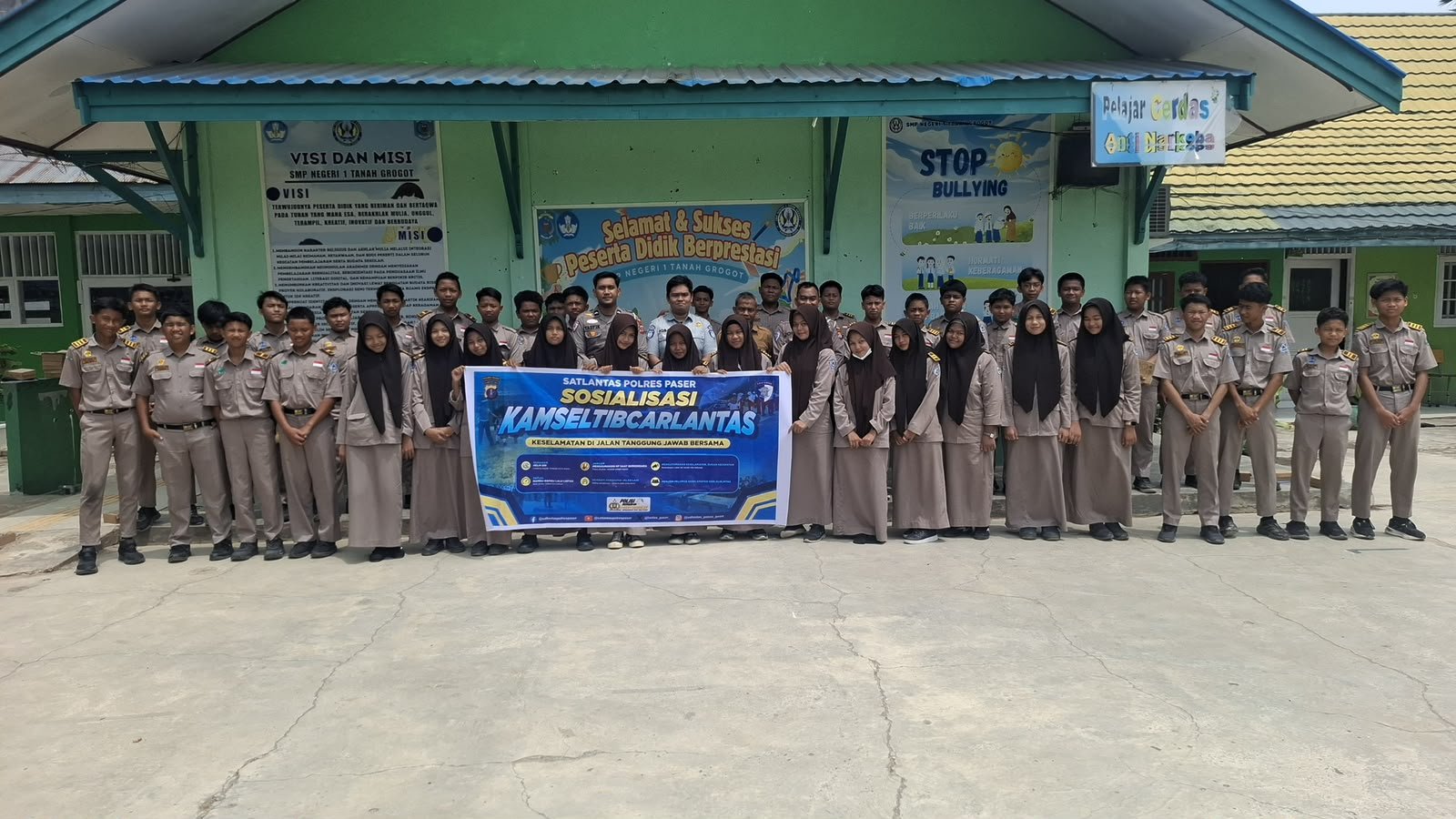 Wujudkan Generasi Muda Berkeselamatan, Jasa Raharja Perkuat Edukasi Lalu Lintas di SMKN 1 Tanah Grogot