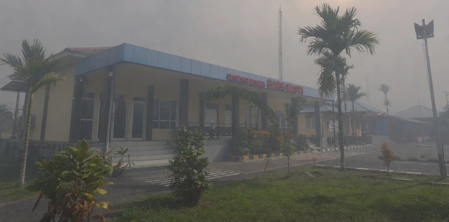 Asap Karhutla Selimuti Papua, Kemenhub Pantau Kondisi 16 Bandara