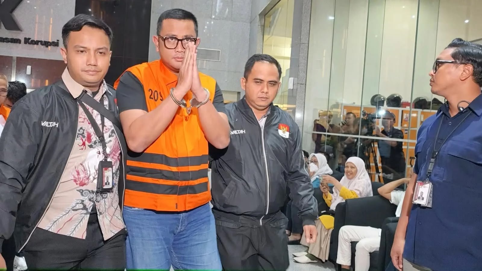 KPK Geledah DLH Klaten untuk Dalami Dugaan Suap dan Gratifikasi