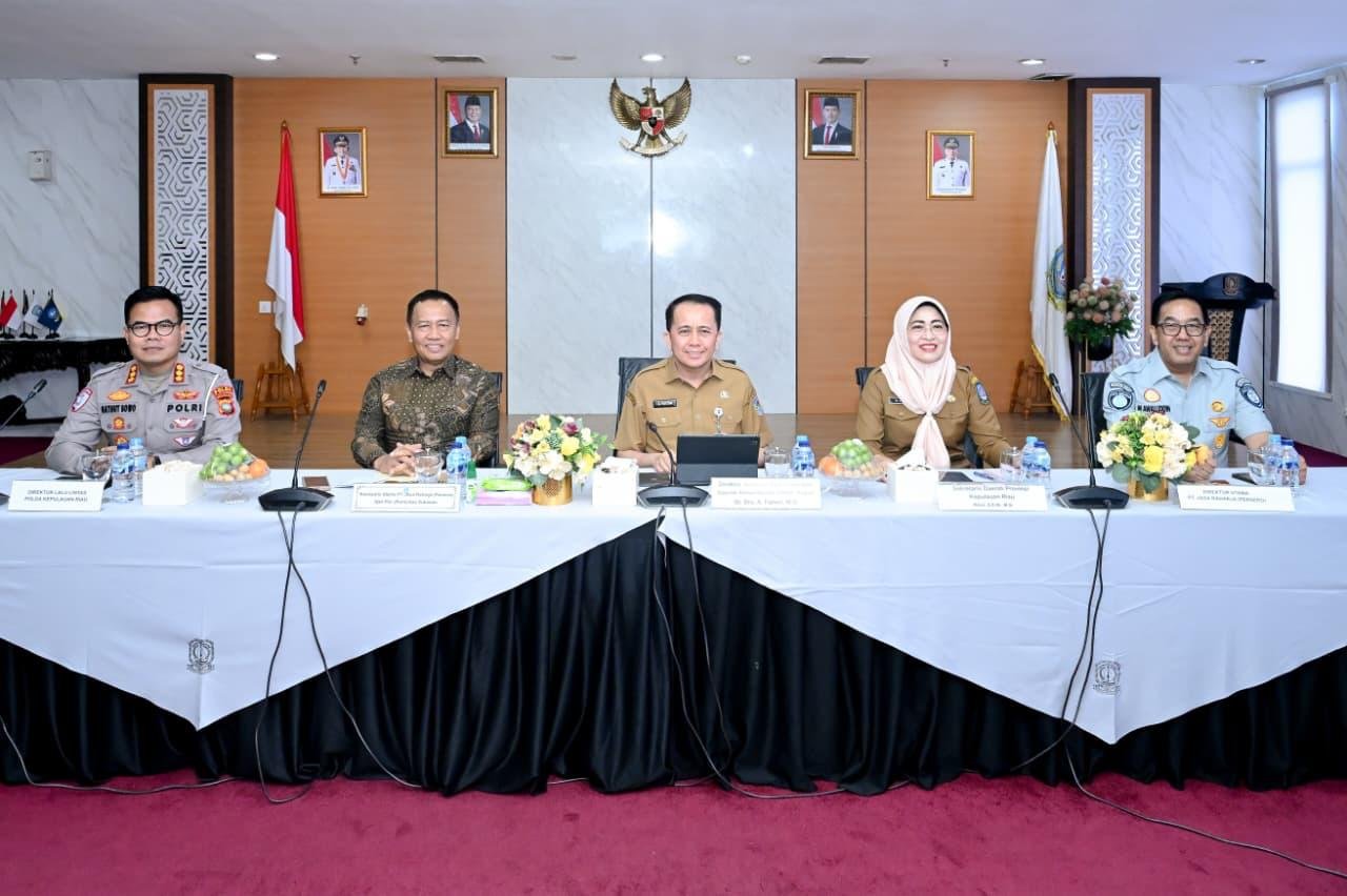 Perkuat Kepatuhan Pajak di Provinsi Kepri, Tim Pembina Samsat Nasional Dorong Pelayanan yang Lebih Mudah dan Adaptif