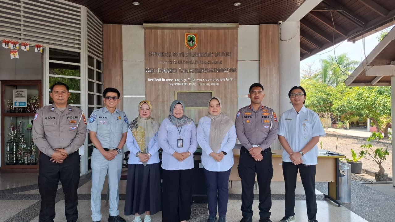 Tim Pembina Samsat Banjarbaru Perkuat Tertib Administrasi Kendaraan Dinas melalui Verifikasi Plat Merah