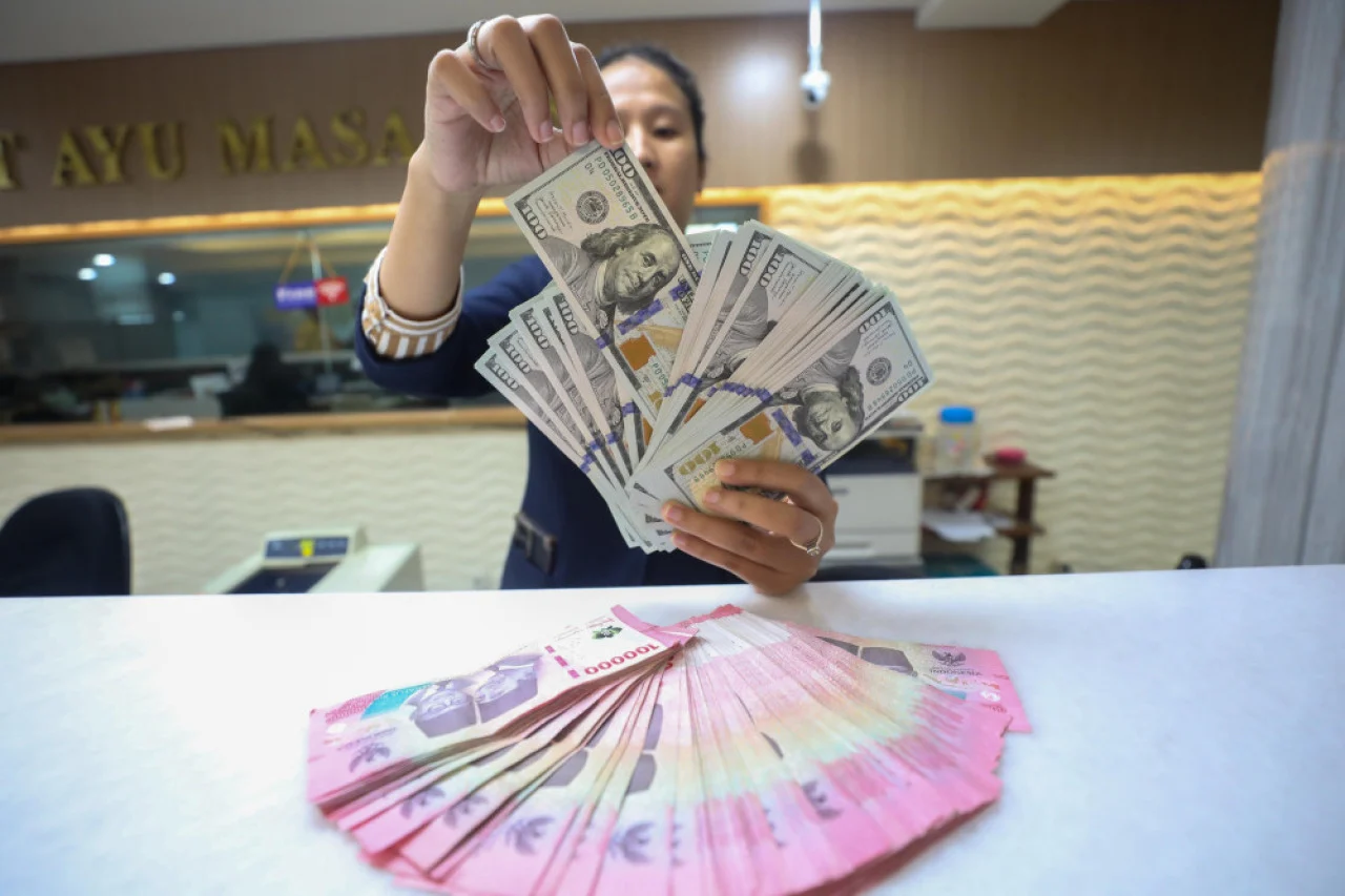 Rupiah Hari Ini 9 Oktober 2026 Menguat ke Rp17.896 per Dolar AS